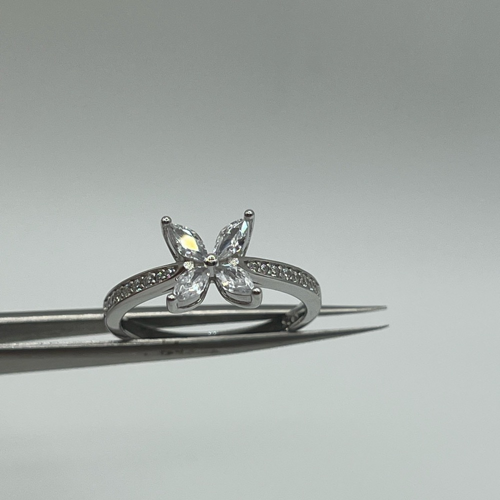 Elegant Silver Flower Ring, Sterling Silver 925